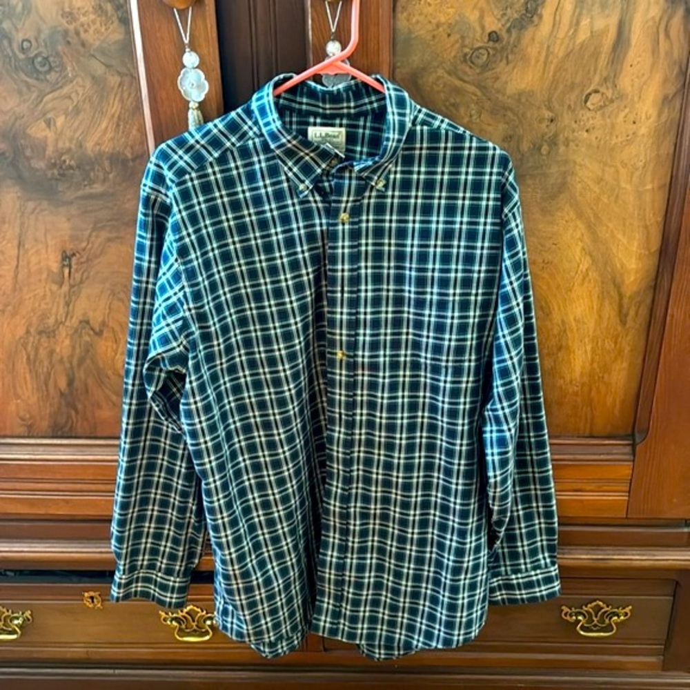 Men’s L.L. Bean Traditional Fit Oxford Shirt